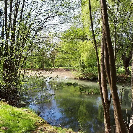 Pensión D Hotes Domaine Des Patrus 3*