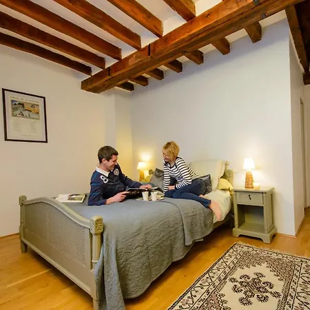 D Hotes Domaine Des Patrus