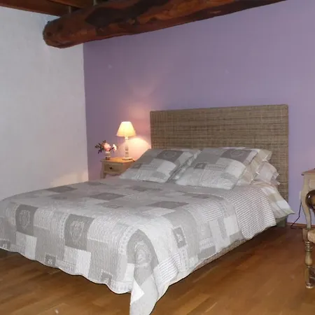 D Hotes Domaine Des Patrus ゲストハウス