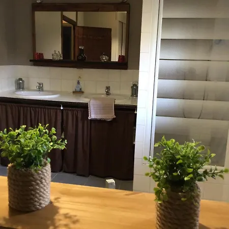 ゲストハウス D Hotes Domaine Des Patrus 3*